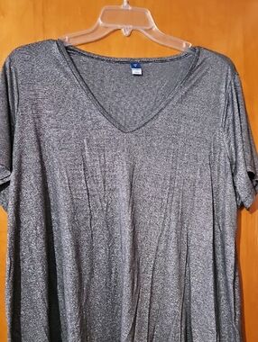 Old Navy Silver Metallic V-Neck Short Sleeve Top